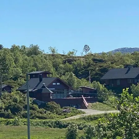 Hytte Pa Sor Senja Med Nydelig Utsikt Og Jacuzzi Dragoy Exterior photo