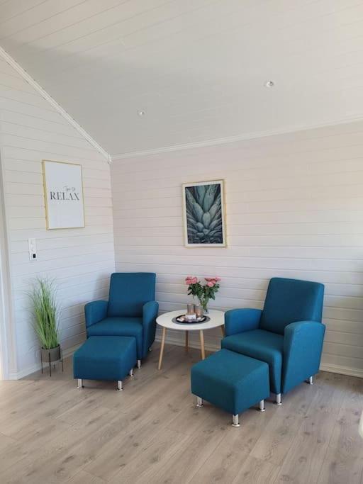 Pa Sor Senja Med Nydelig Utsikt Og Jacuzzi Holiday home *